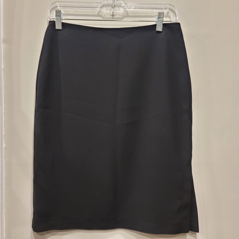 Sz 36 EU Black Turnover Collection Knee Length Skirt
